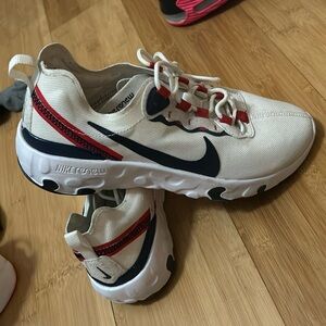Nike renew